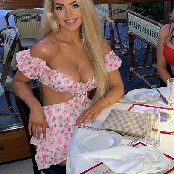 White Pink Floral Off Shoulder Romper - Picture 2 of 13